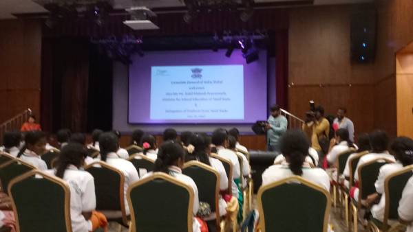  துபாய் கல்விச் சுற்றுலா