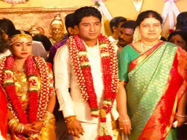 கீர்த்தனா கீர்த்தனா