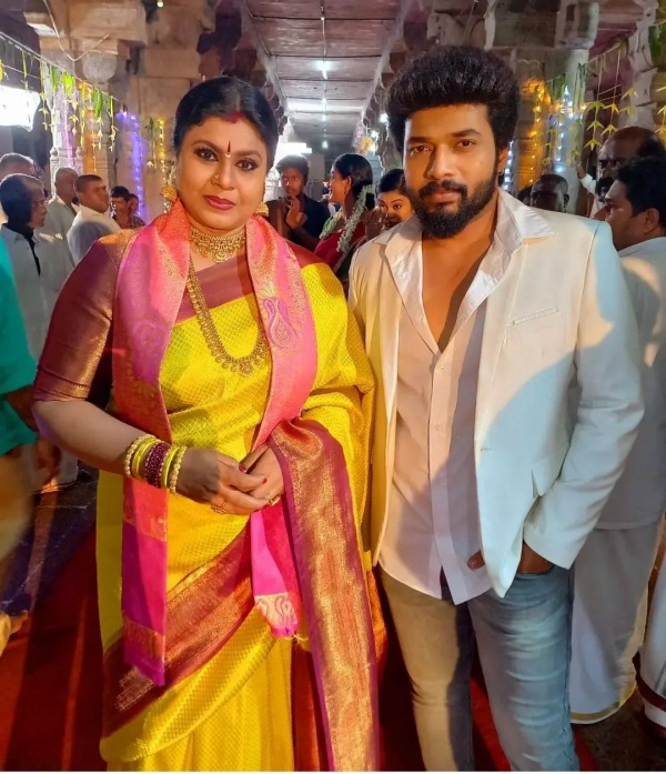 மீண்டும் சீரியலுக்கு வருகை மீண்டும் சீரியலுக்கு வருகை