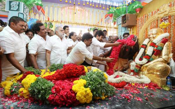 அவசர அவசரமாக 