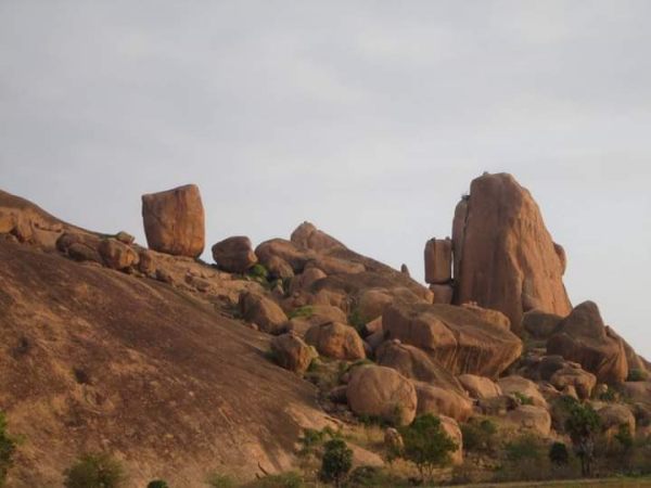 எங்கும் பார்க்க முடியாத சிறப்புகள் எங்கும் பார்க்க முடியாத சிறப்புகள்
