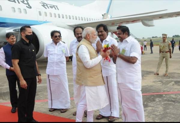 முரண்டு பிடிக்கும் ஈபிஎஸ் 