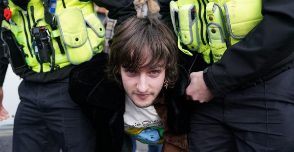 முட்டை + முட்டை