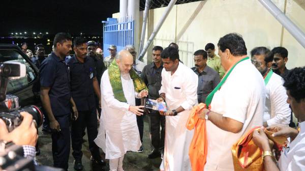 பாஜகவில் இணையும் புள்ளி 