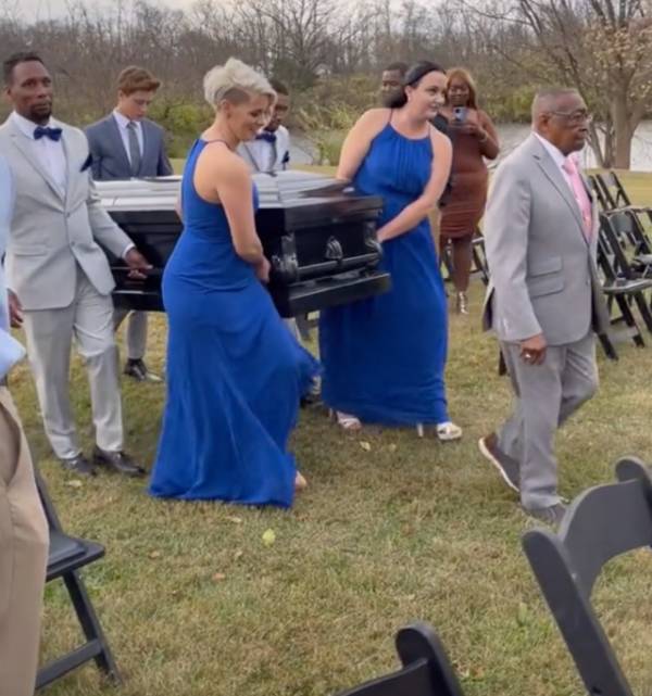  சவப்பெட்டி