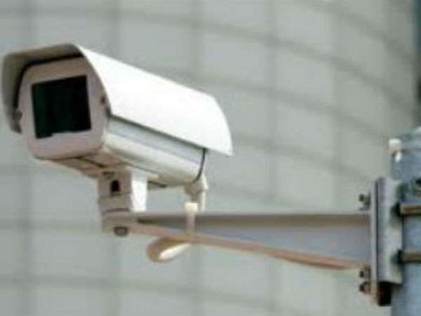 கண்காணிப்பு கேமராக்கள் கண்காணிப்பு கேமராக்கள்