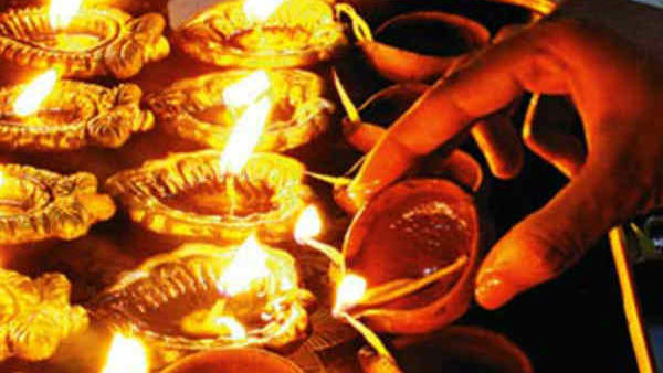 விளக்கேற்றுங்கள் 