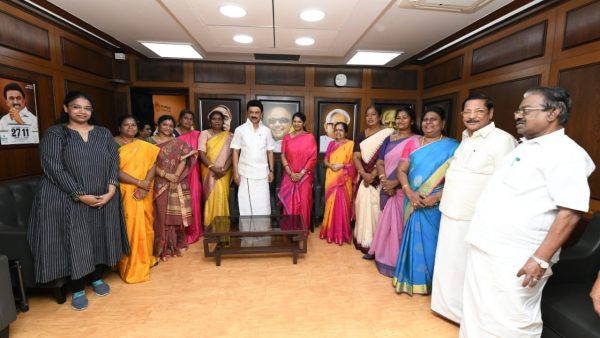 செயலாளர் - தலைவர் 