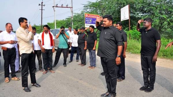  கண்ணியம் கேள்விக்குறியாகும் 