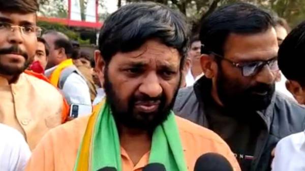 மத்திய அமைச்சர் மத்திய அமைச்சர்