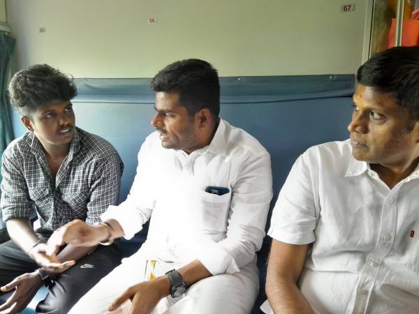 முதல் சிறப்பு ரயில் 