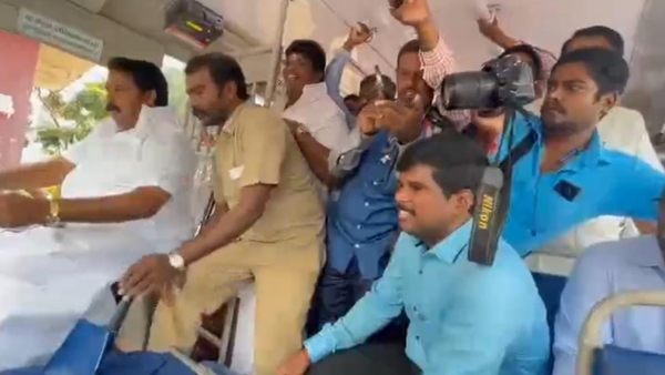  அடுத்த நாளே 