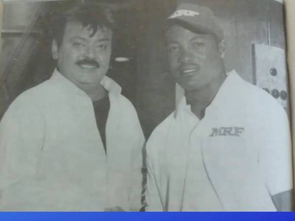  பிளாக் & ஒயிட்