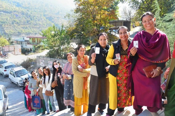 குளிரை பொருட்படுத்தாமல் ஆர்வம் 