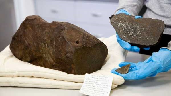 வெள்ளிநிற மழைத்துளிகள்