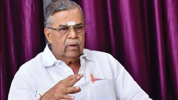  கொஞ்சி குலாவல்