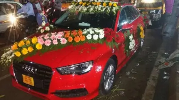 கார் வரதட்சணை