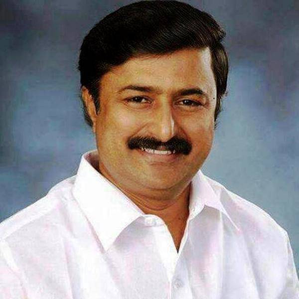 செய்தித்துறை அமைச்சர் 