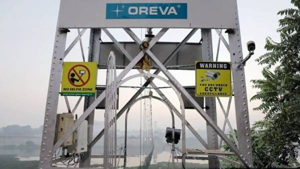  9 பேர் சிறையிலடைப்பு