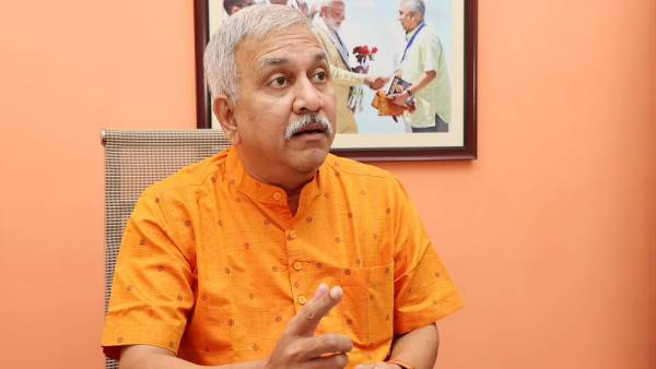 பாஜக நாராயணன் திருப்பதி 
