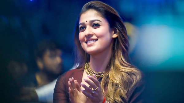 வேலைக்கார பெண் வேலைக்கார பெண்