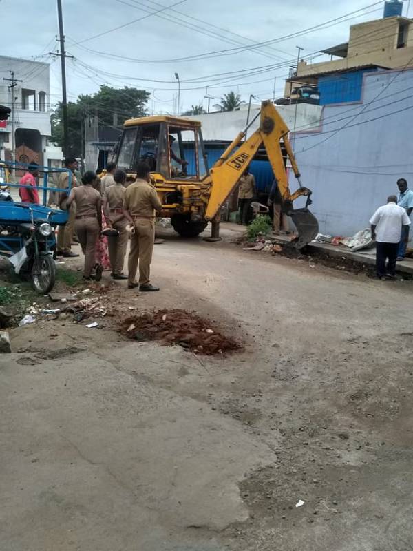 பிடுங்கியெறிந்து