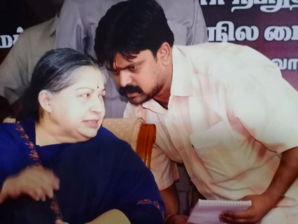  தொண்டர்கள் 