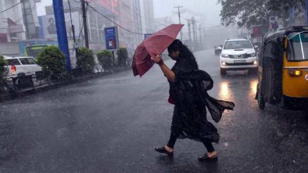 மழைக்காலங்களில் சென்னை.. மழைக்காலங்களில் சென்னை..