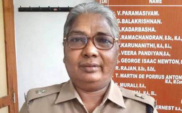 நளினியை தொட்டு காட்டினேன் 