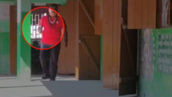 ஆசிரியர்களுக்கு பாடம் புகட்ட