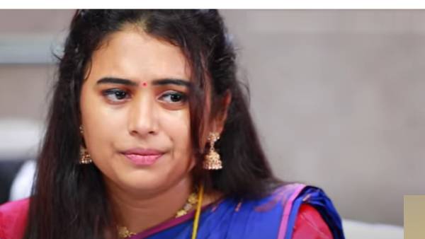 குழந்தையை கலைத்த வெண்பா