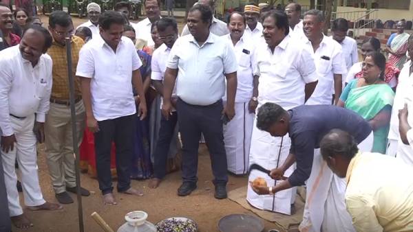 அரசு பள்ளிகள்