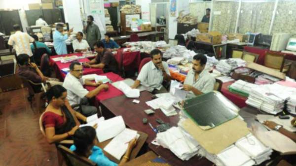  அரசியல் ரீதியான அணுகுமுறை 