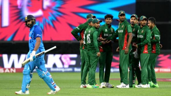 அசத்தல் ஆட்டம் அசத்தல் ஆட்டம்