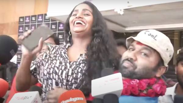 தியேட்டர் வாசல் தியேட்டர் வாசல்