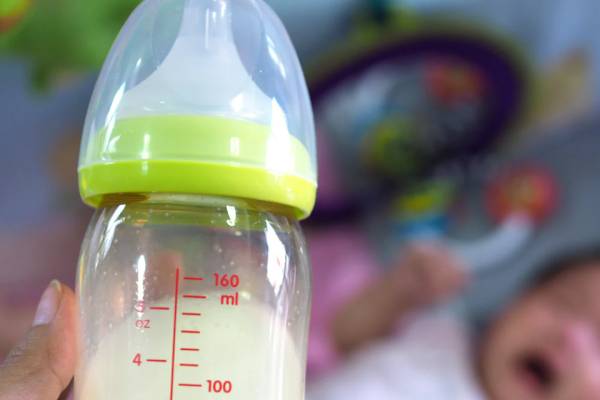  தாய்ப்பால் கிடைக்காத குழந்தைகள்.. 