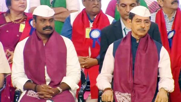 தொடர்ந்து ஒலிக்கும் திமுக குரல் தொடர்ந்து ஒலிக்கும் திமுக குரல்