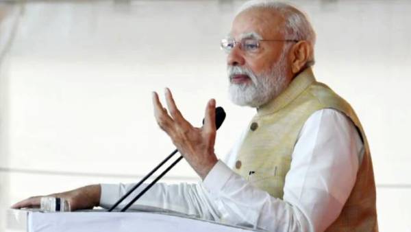 கர்நாடகாவில் இந்தி 