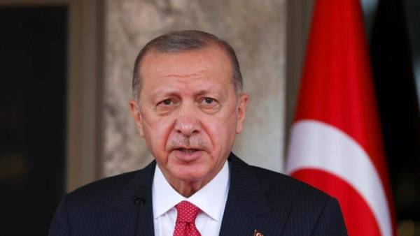 அதிபர் எர்டோவன் 