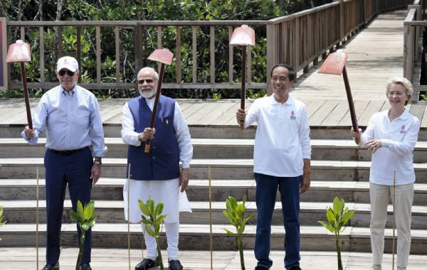 உலகின் நம்பிக்கை 