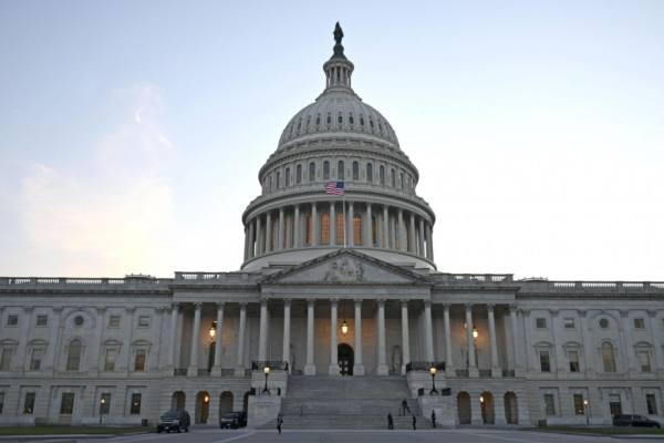 நாடாளுமன்றம் நாடாளுமன்றம்