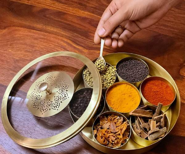 சுத்தமான வீட்டில் செல்வம் சேரும் 