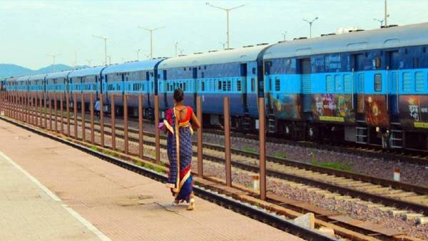  கல்வி தகுதி என்ன?