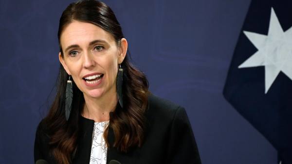 16 வயதினிலே 16 வயதினிலே