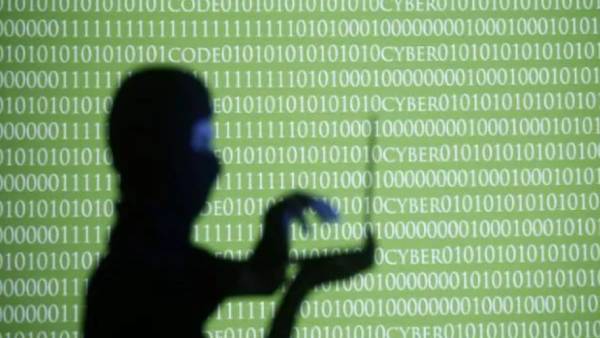 6 நாட்களாக சர்வர் முடக்கம் 