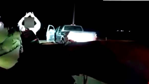 வரம்பு மீறும் அமெரிக்க போலீஸார்.. வரம்பு மீறும் அமெரிக்க போலீஸார்..