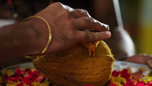 குந்தவை கழுத்தில் தாலி கட்டுவாரா? 