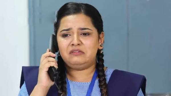 இக்கட்டான சூழ்நிலையில் இனியா 