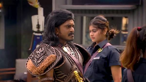 கேரக்டராக மாறிய அசீம் கேரக்டராக மாறிய அசீம்