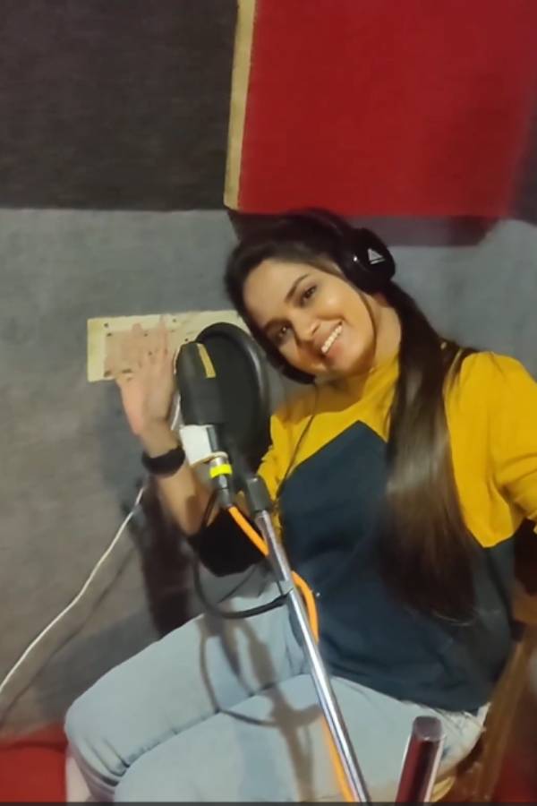 ஈரமான ரோஜாவே